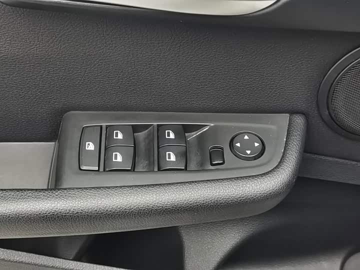 BMW 1 Series 2018 118i Sport