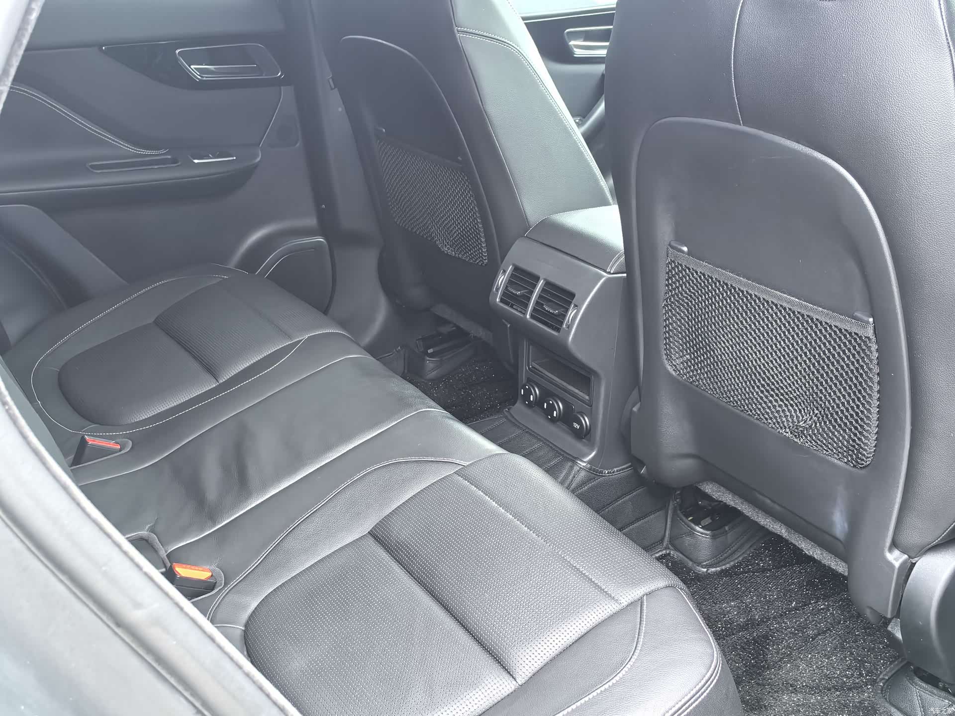 Jaguar F-PACE, 2018 14