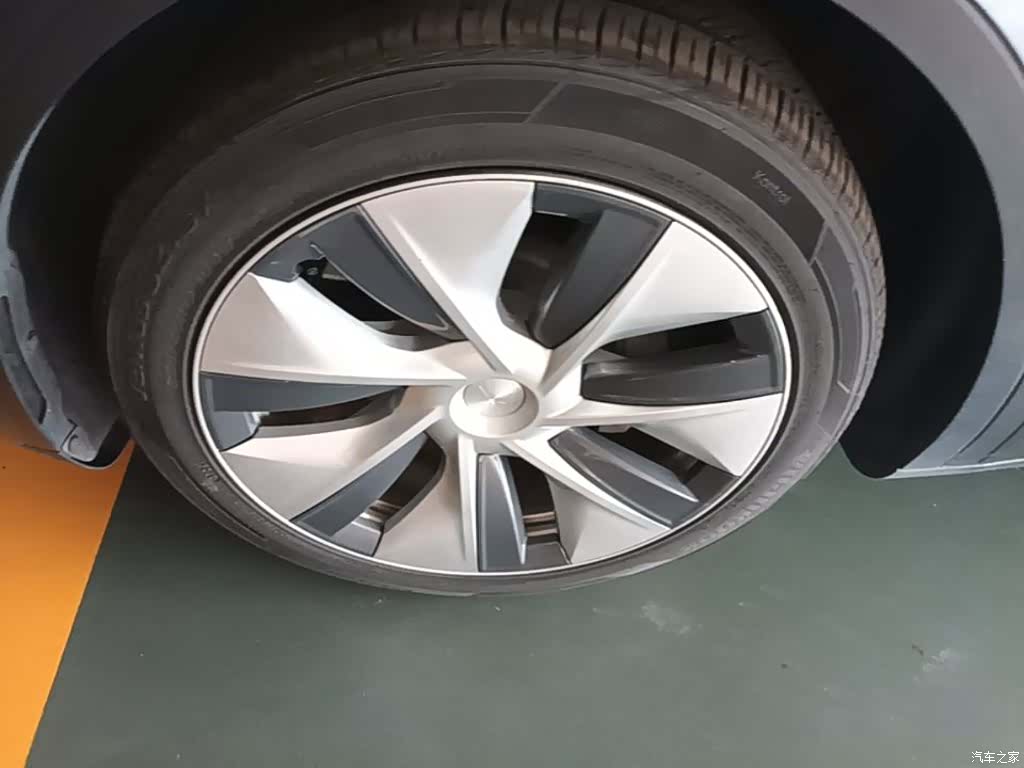 Tesla Model Y, 2021 23