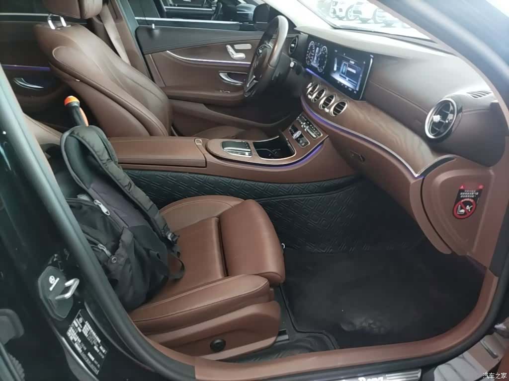 Mercedes-Benz E-Class, 2019 25
