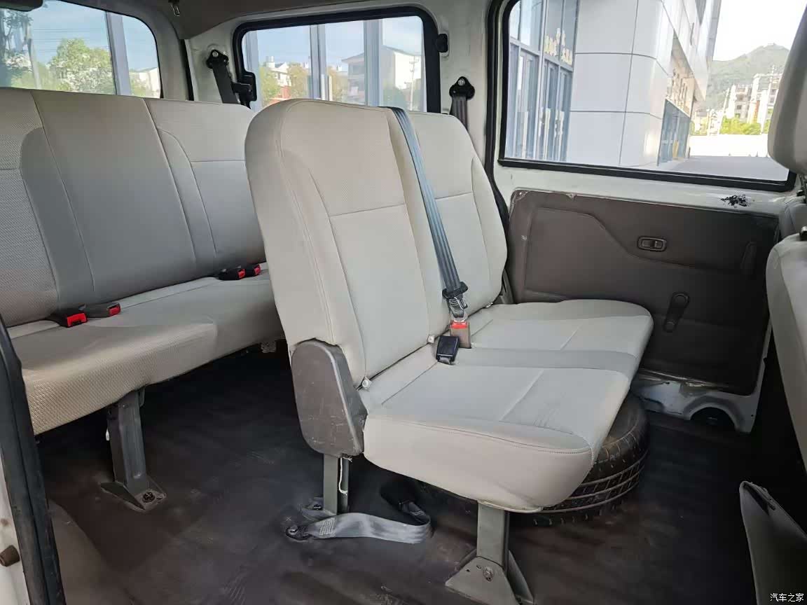 Wuling V, 2015 7