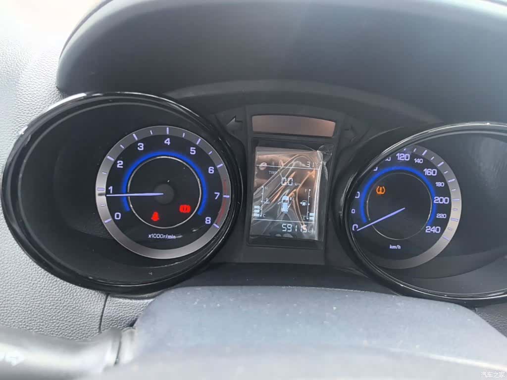 Changan CS15, 2017 12