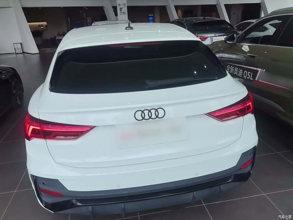 Audi Q3, 2023 6