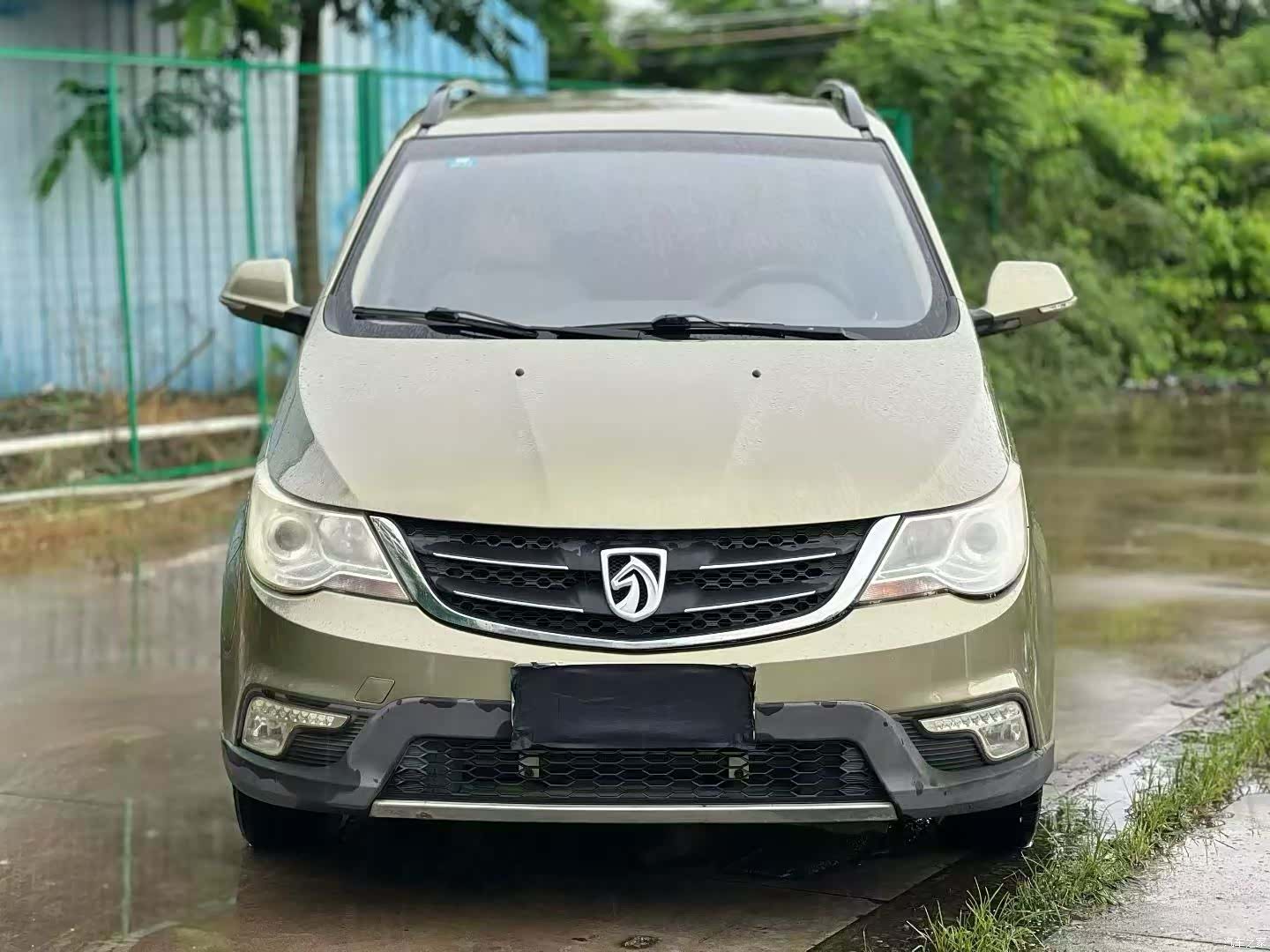 Wuling 730, 2014 2