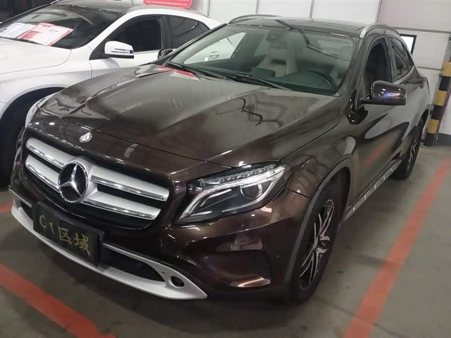 Mercedes-Benz GLA