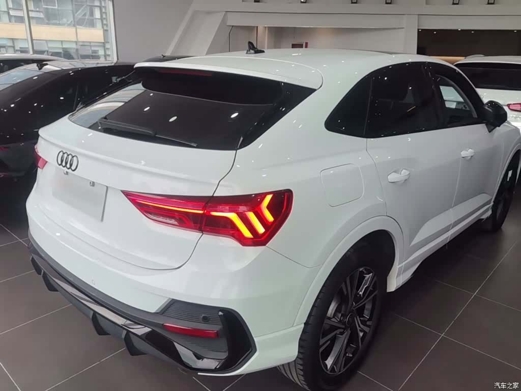 Audi Q3, 2023 7