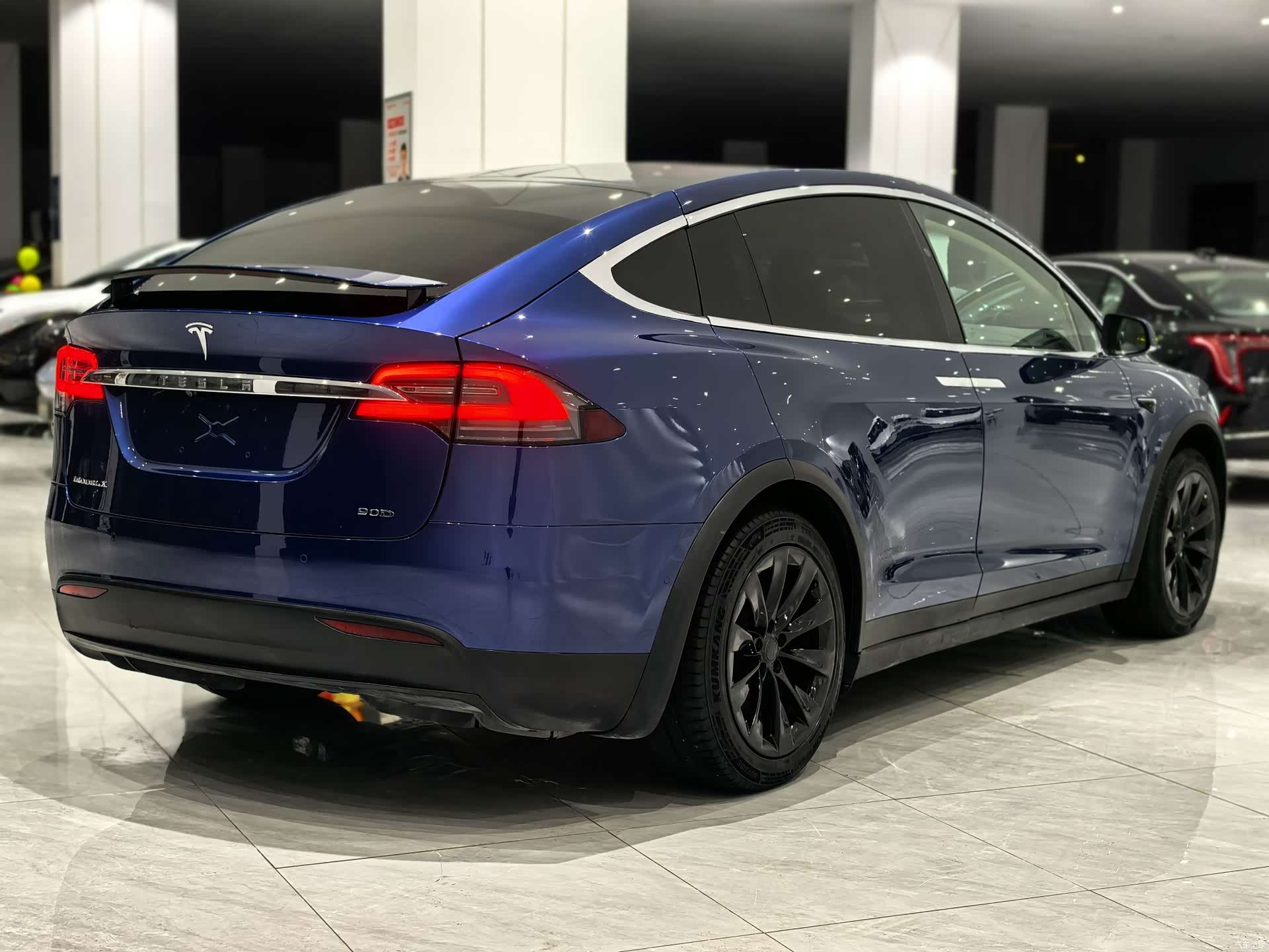 Tesla Model X, 2017 6