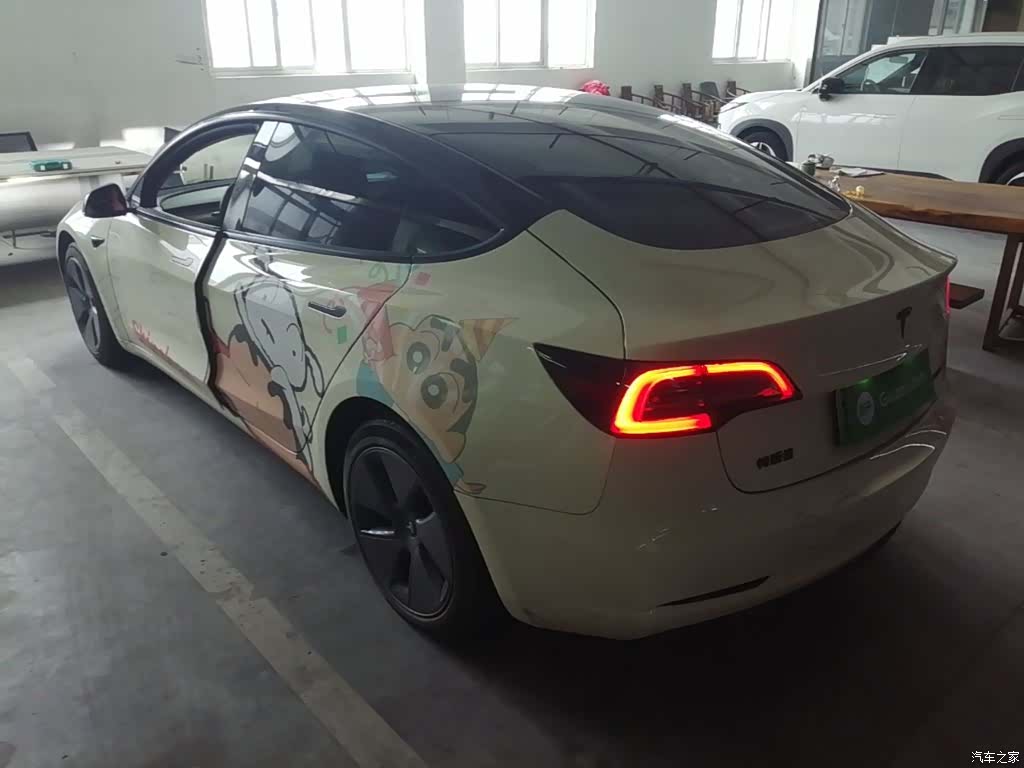 Tesla Model 3, 2023 все фото