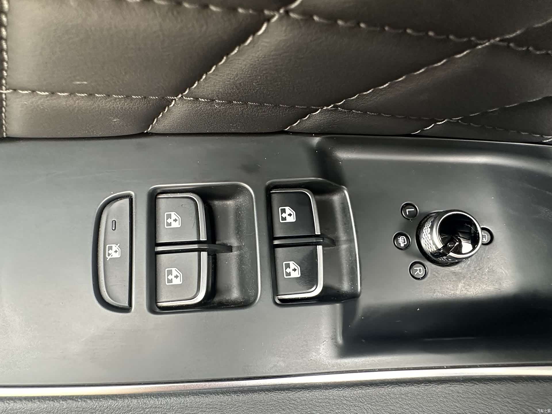 Hongqi HS5, 2021 16