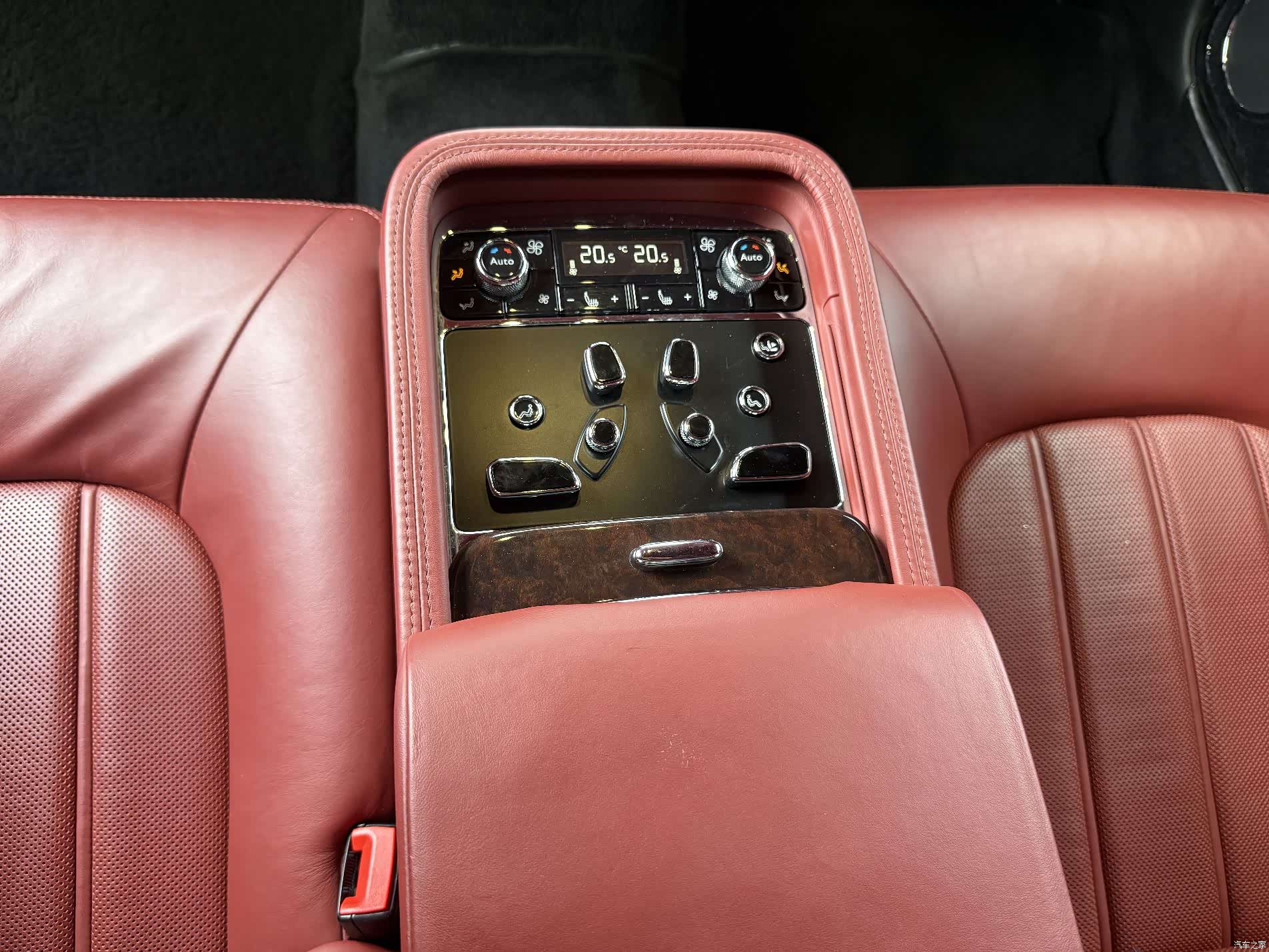 Bentley Mulsanne, 2012 21
