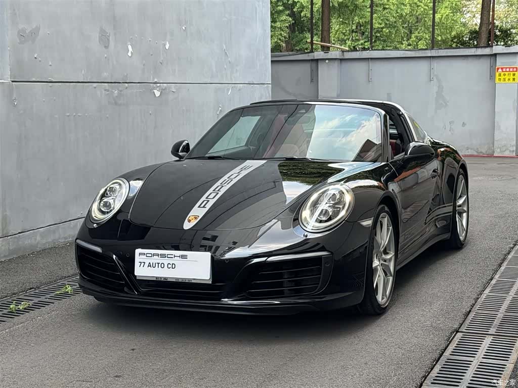 Porsche 911, 2017 1