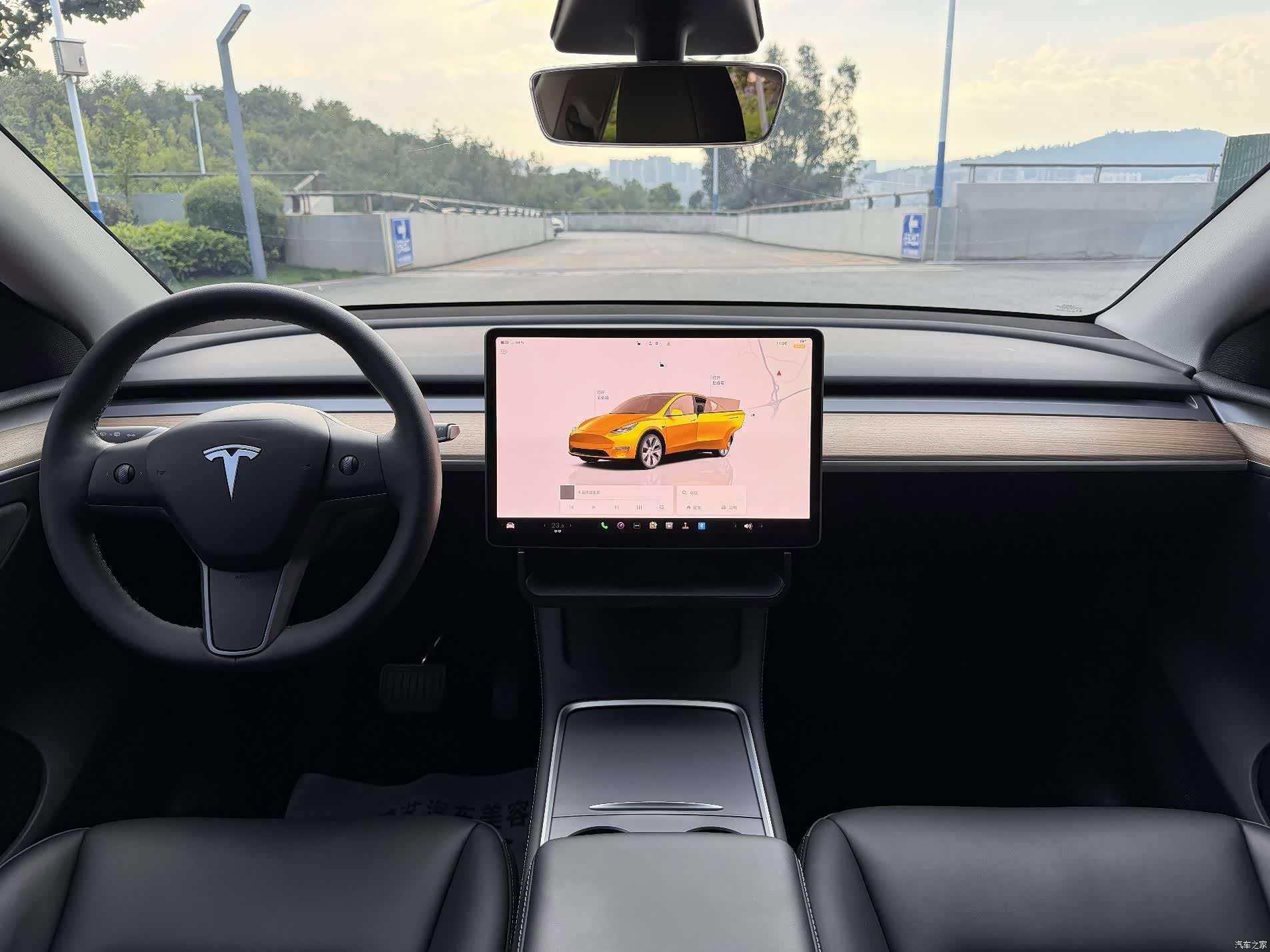 Tesla Model Y, 2023 9