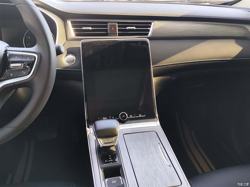 Roewe RX5, 2021 6