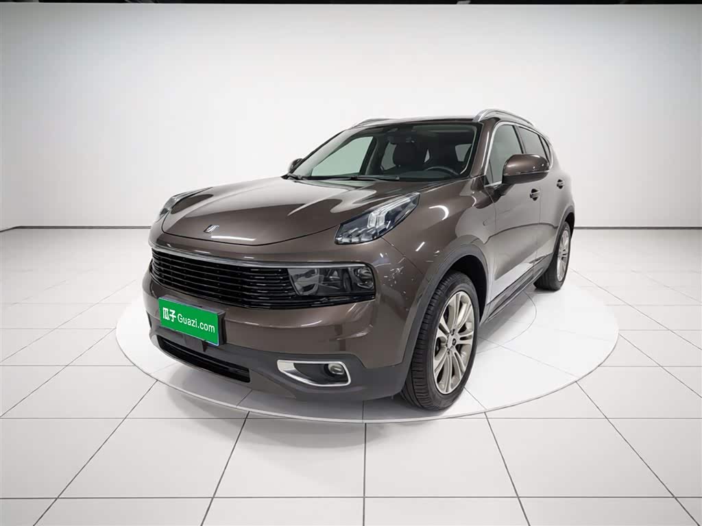 Lynk & Co 01