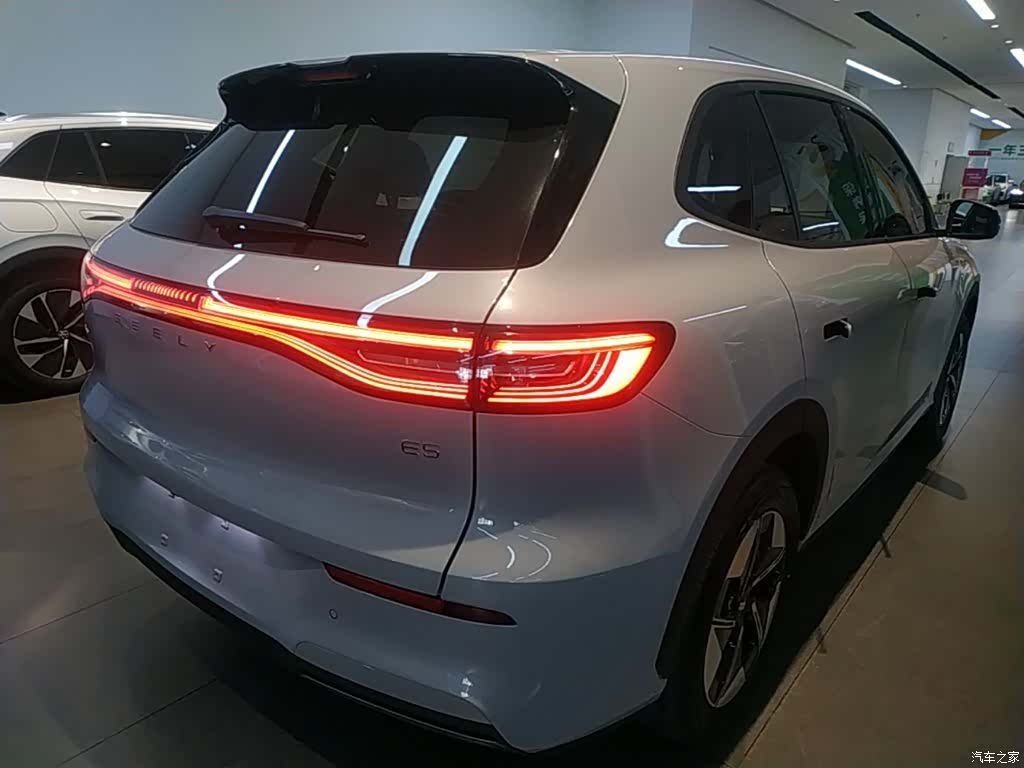 Geely Galaxy E5, 2025 7