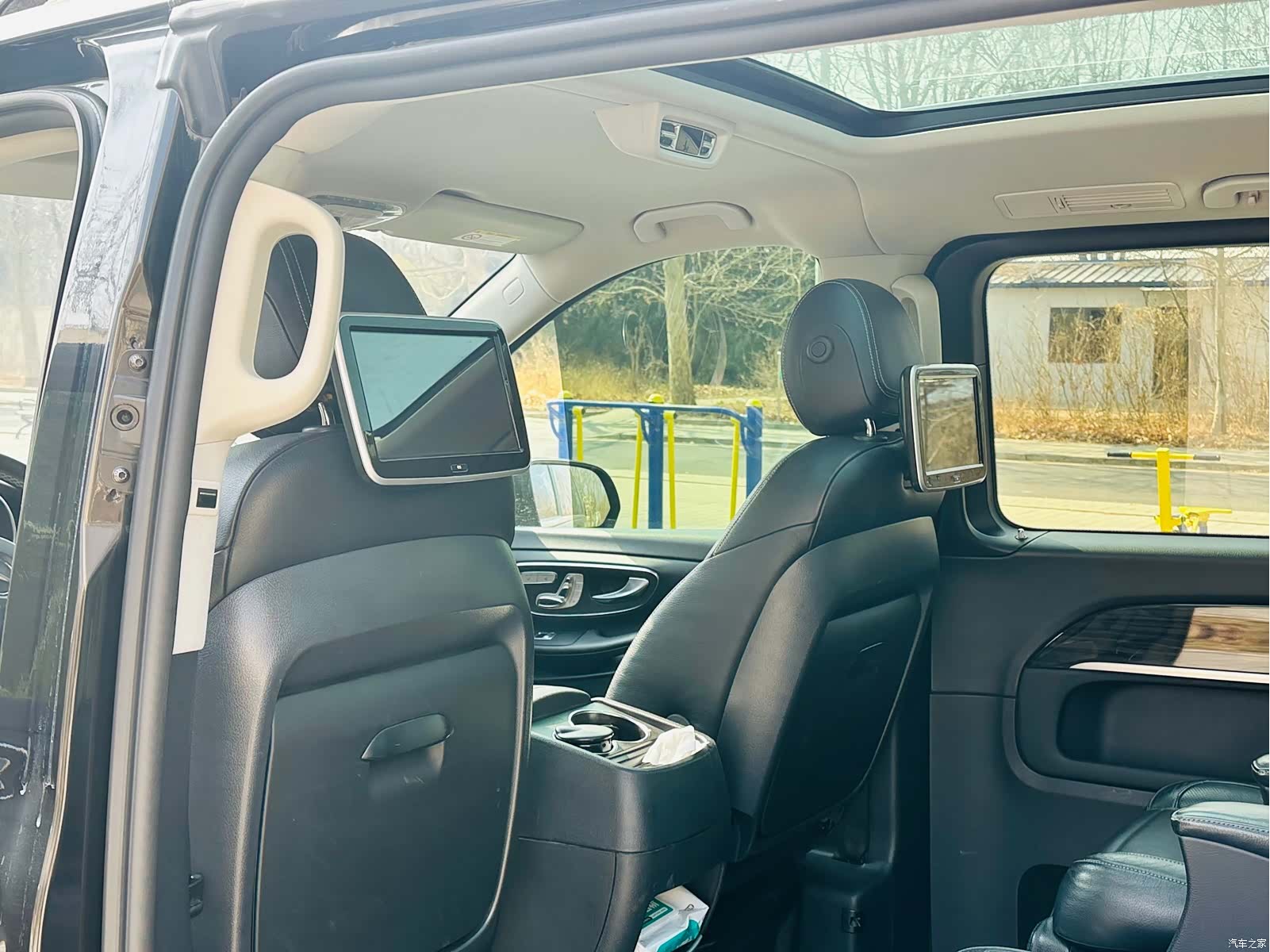 Mercedes-Benz V-Class, 2018 15