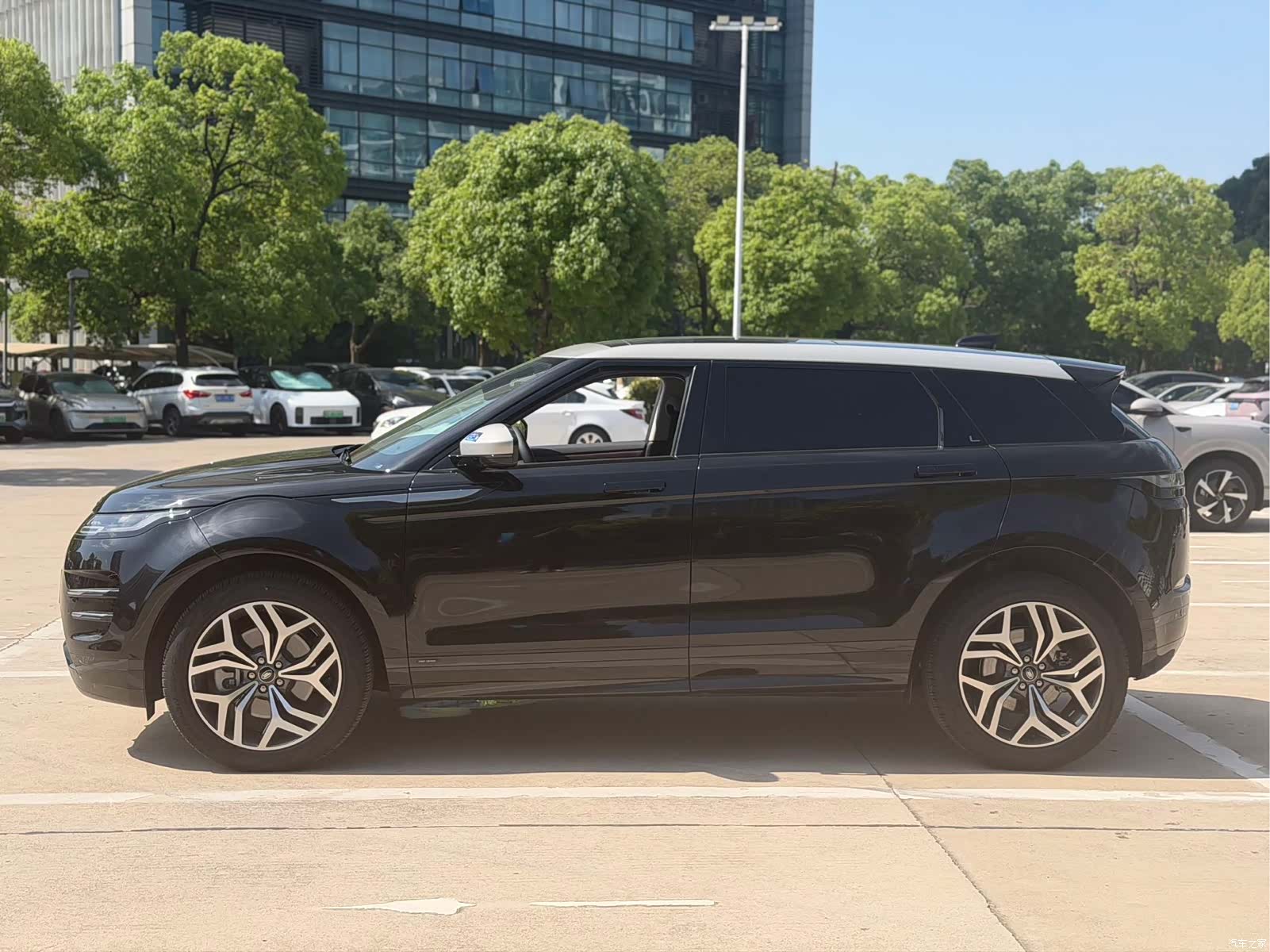 Land Rover Range Rover, 2022 13