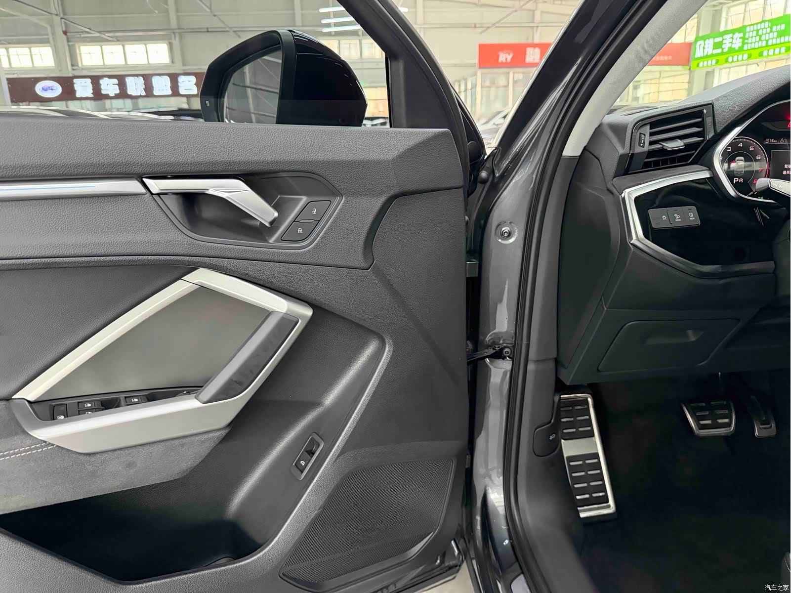 Audi Q3, 2023 9