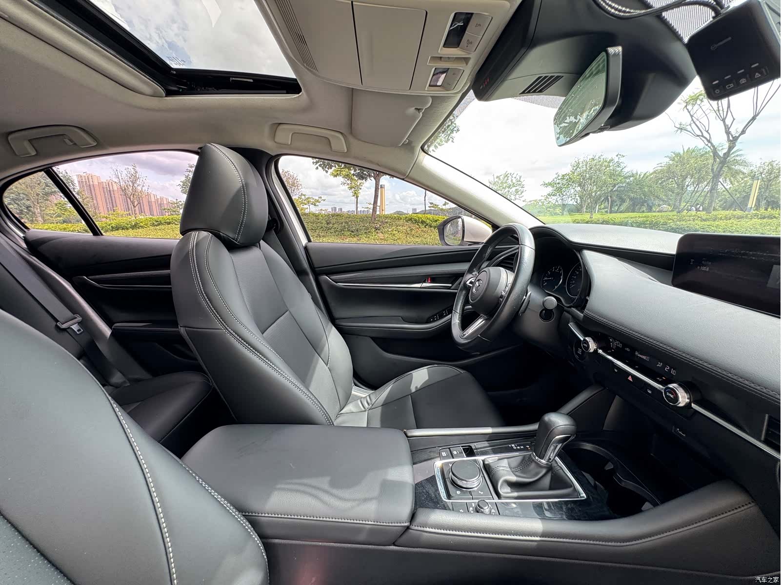Mazda Mazda3, 2021 25