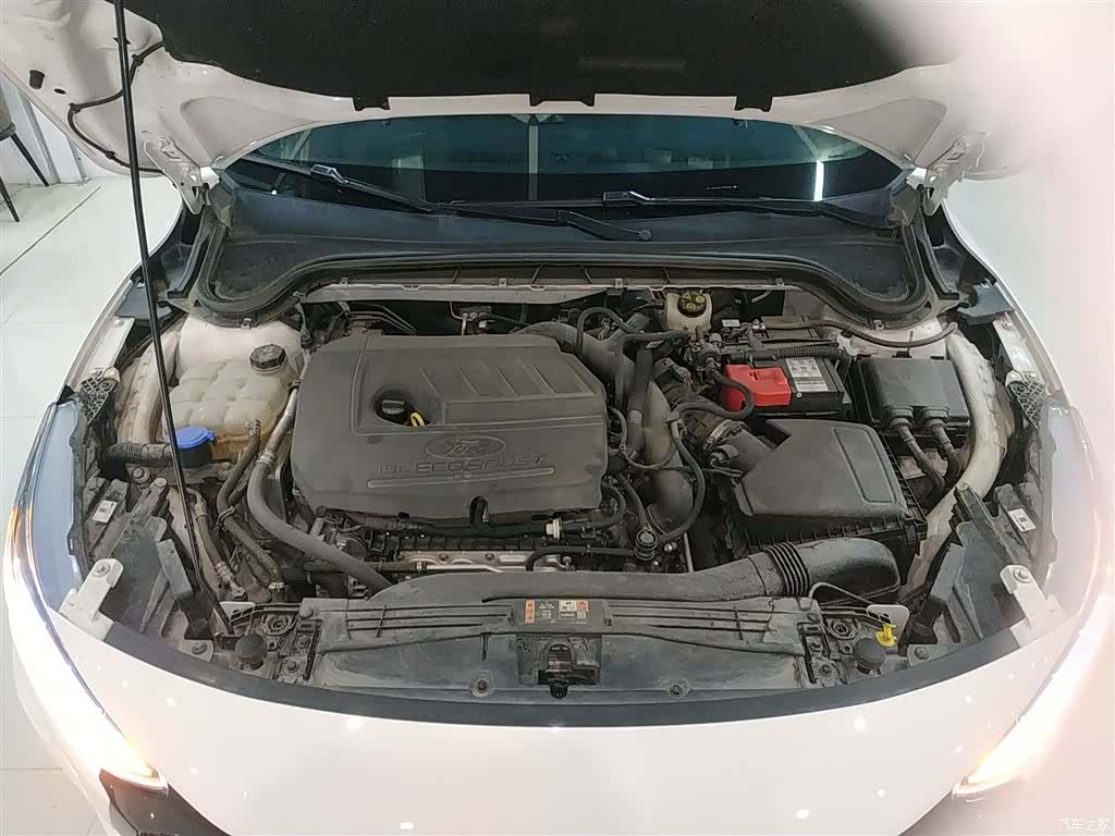 Ford Focus, 2023 20