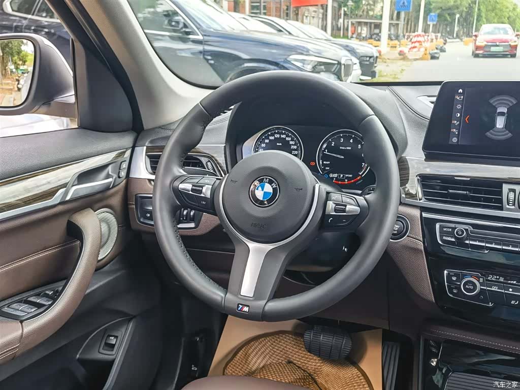 BMW X1, 2021 12