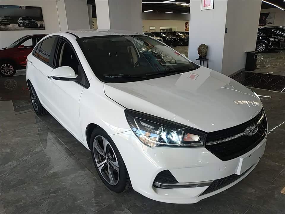 Chery Arrizo 5