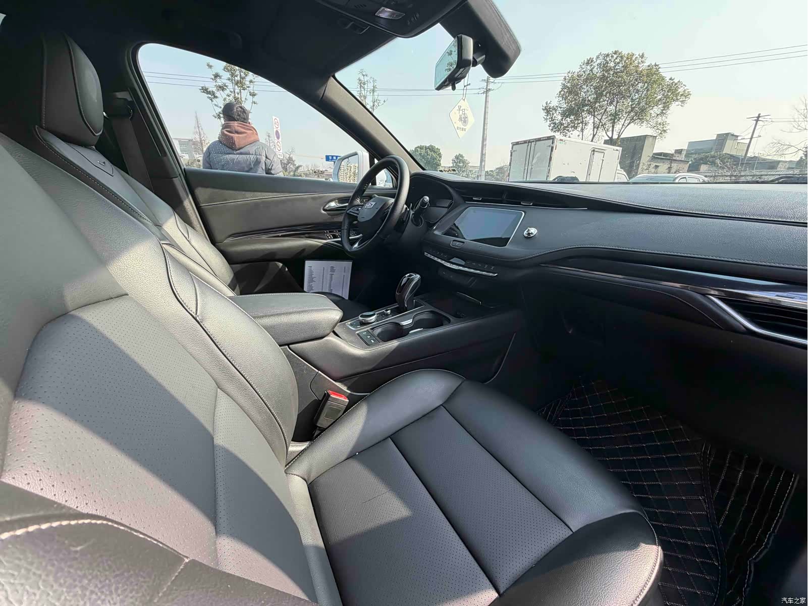 Cadillac XT4, 2019 8