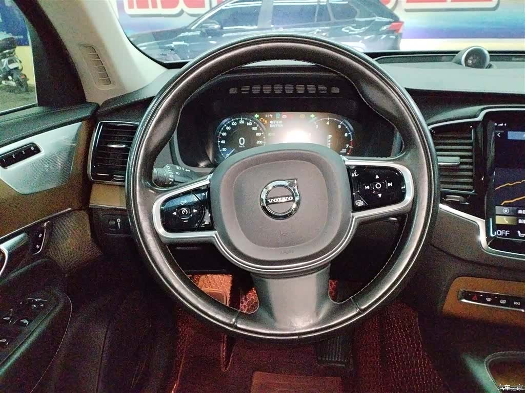Volvo XC90, 2018 11