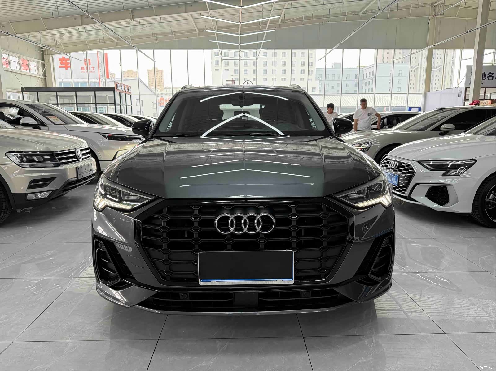Audi Q3, 2023 2