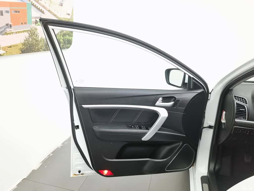 Geely Emgrand, 2016 8