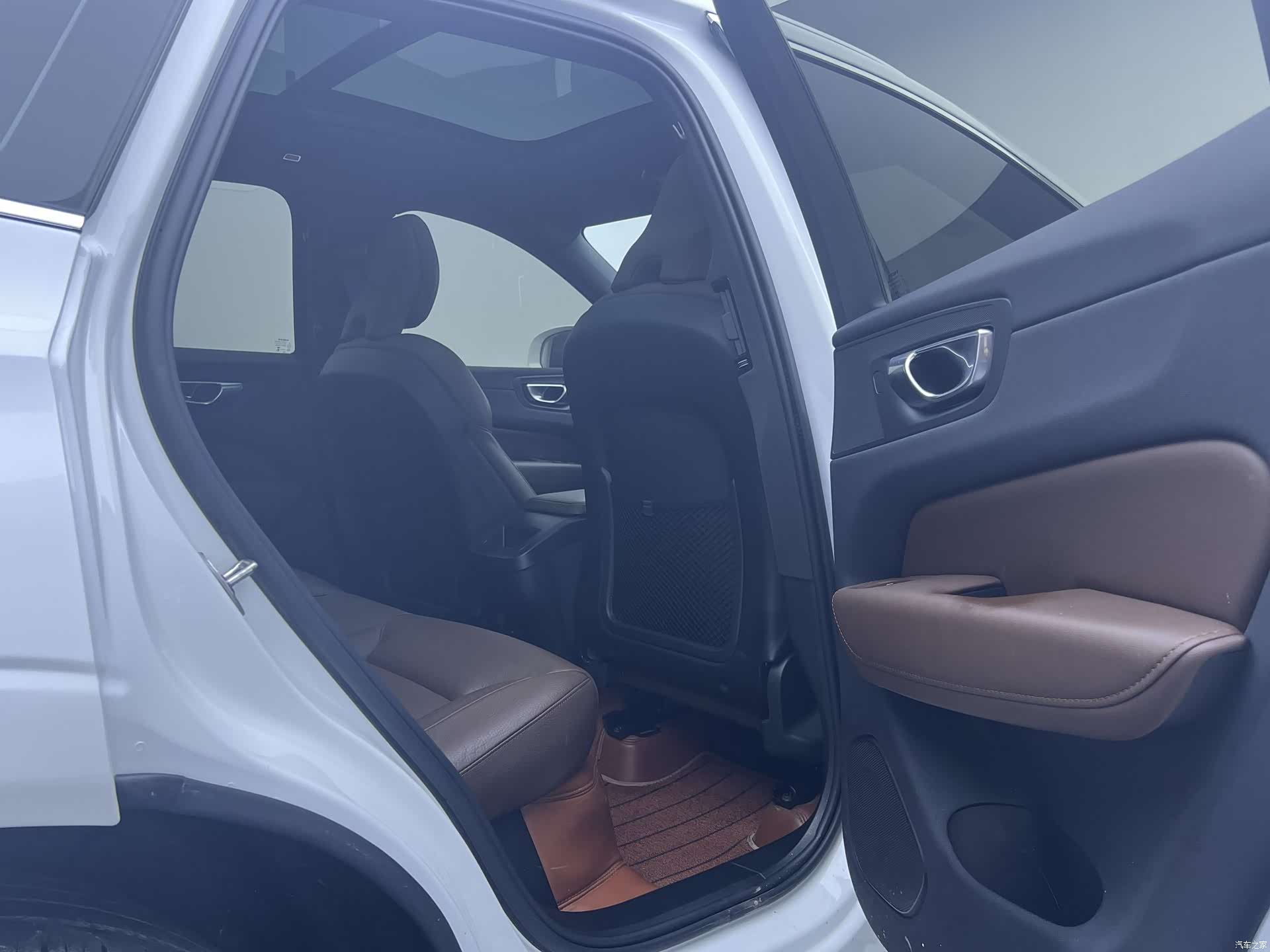 Volvo XC60, 2023 16