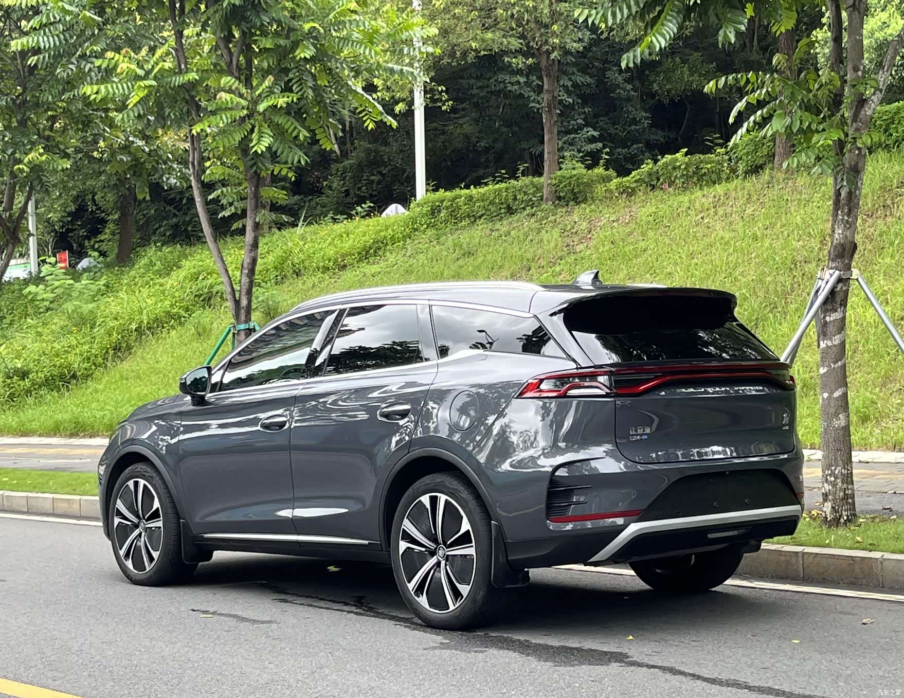 BYD Tang, 2023 все фото