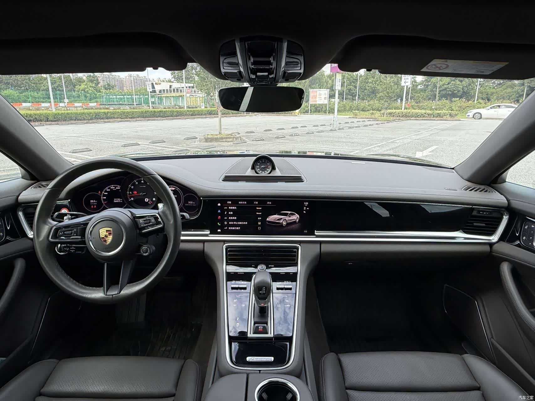 Porsche Panamera, 2022 10