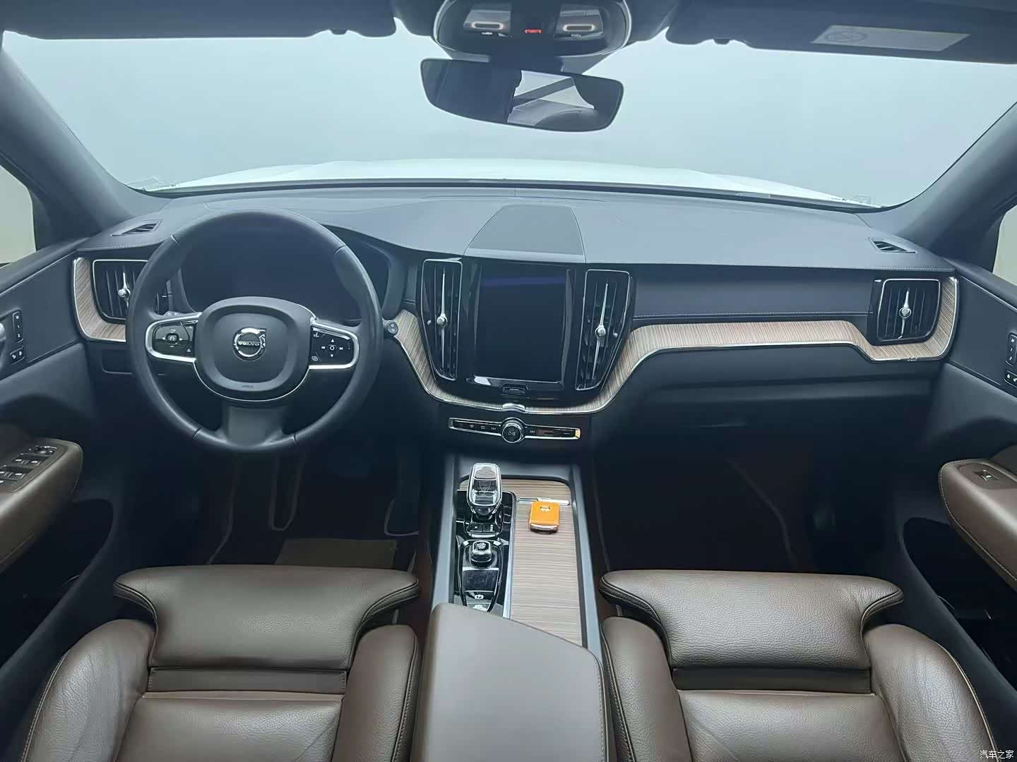 Volvo XC60, 2023 11