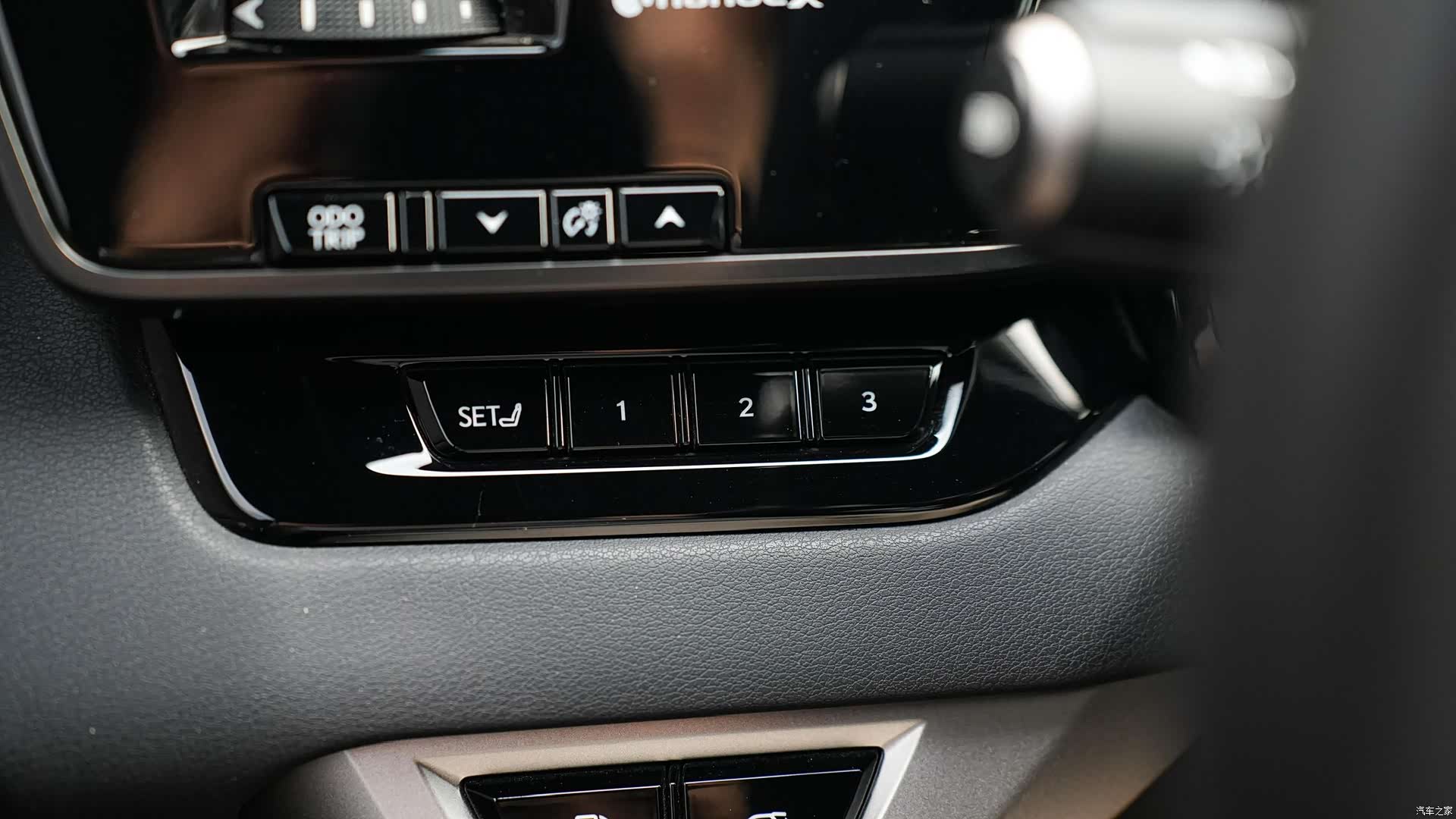 Lexus RX, 2023 25