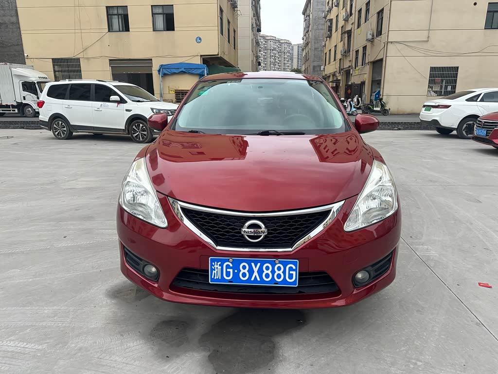 Nissan TIIDA