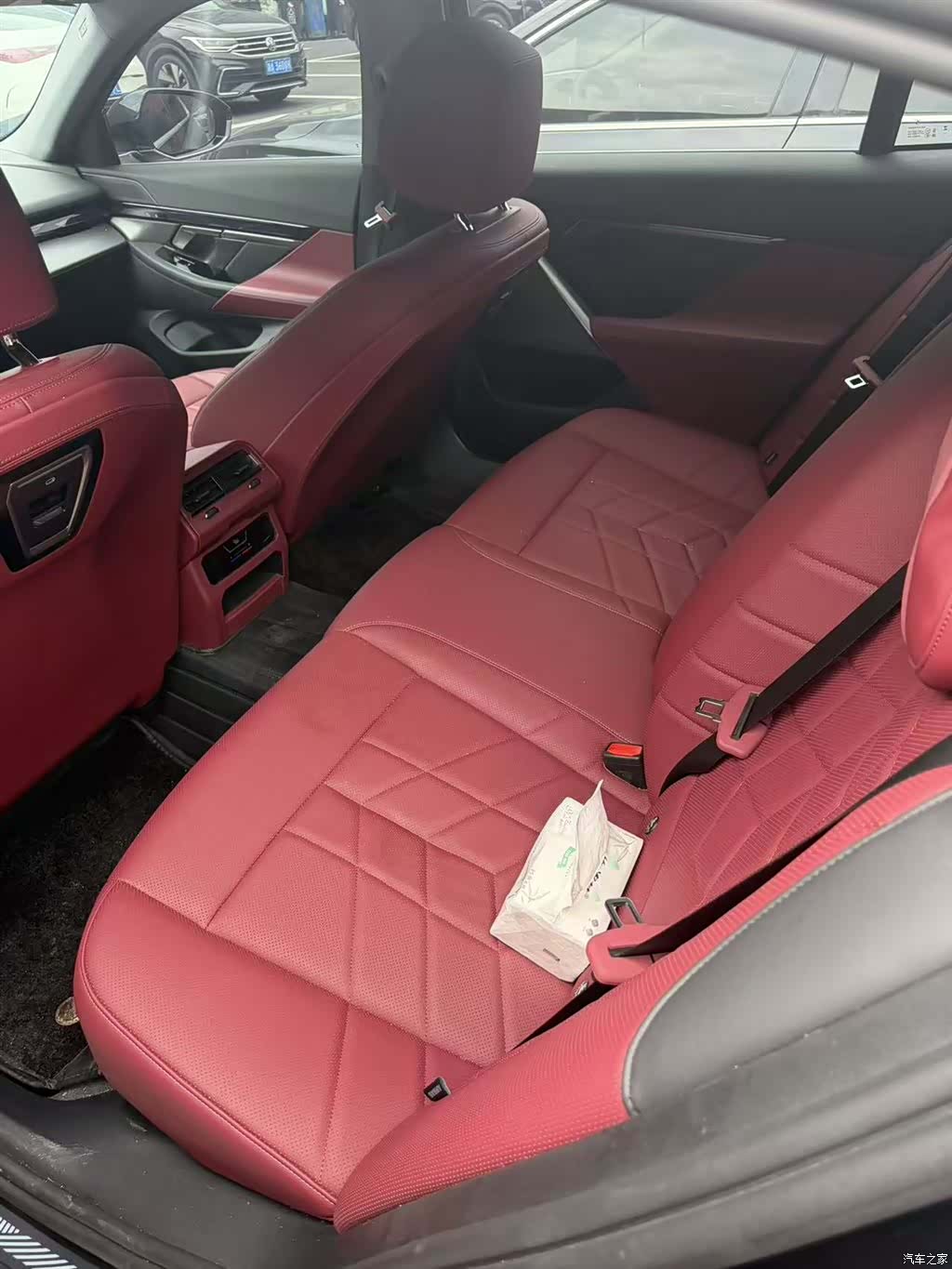 BMW 5 Series, 2025 7