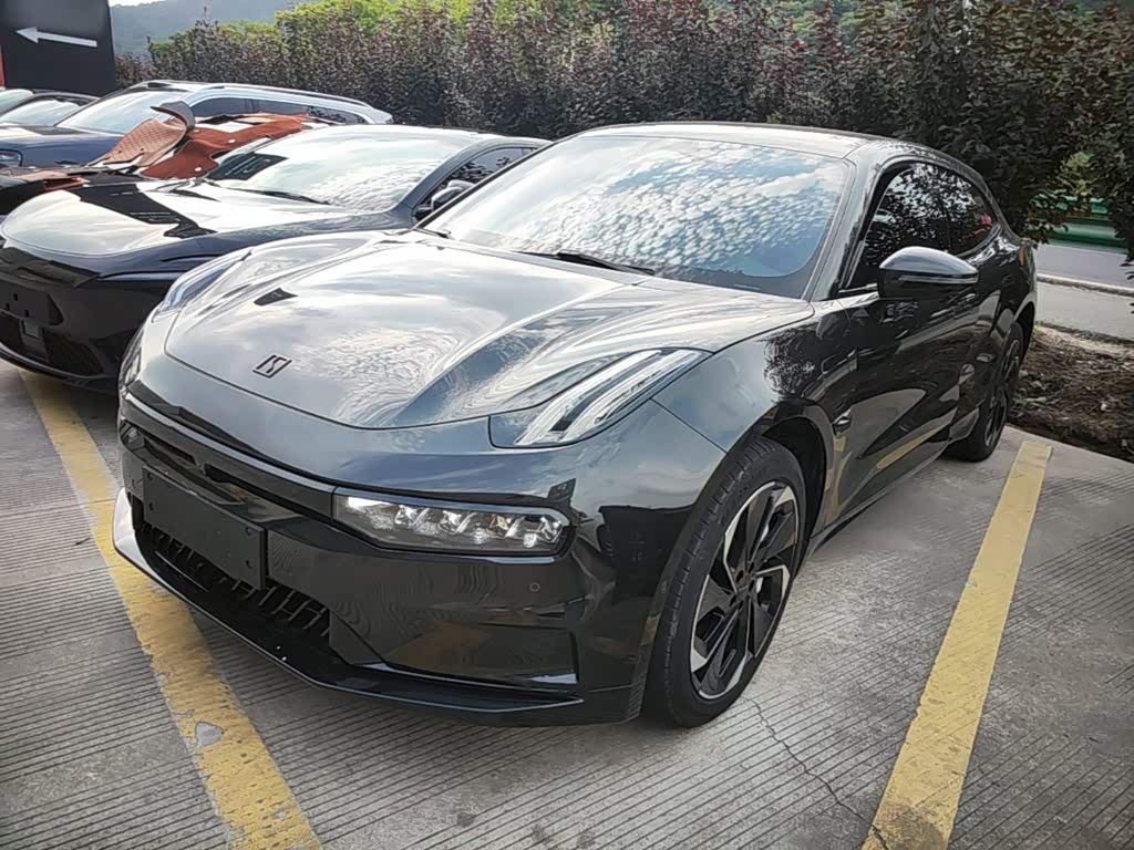 Zeekr 001