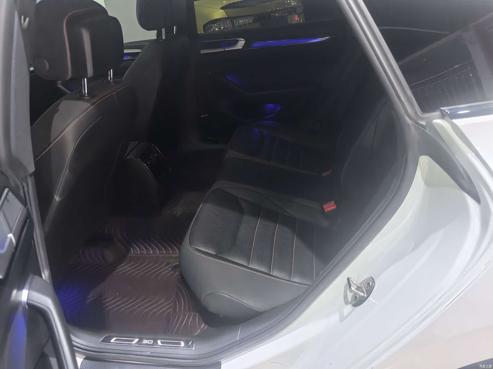 Volkswagen CC, 2019 7