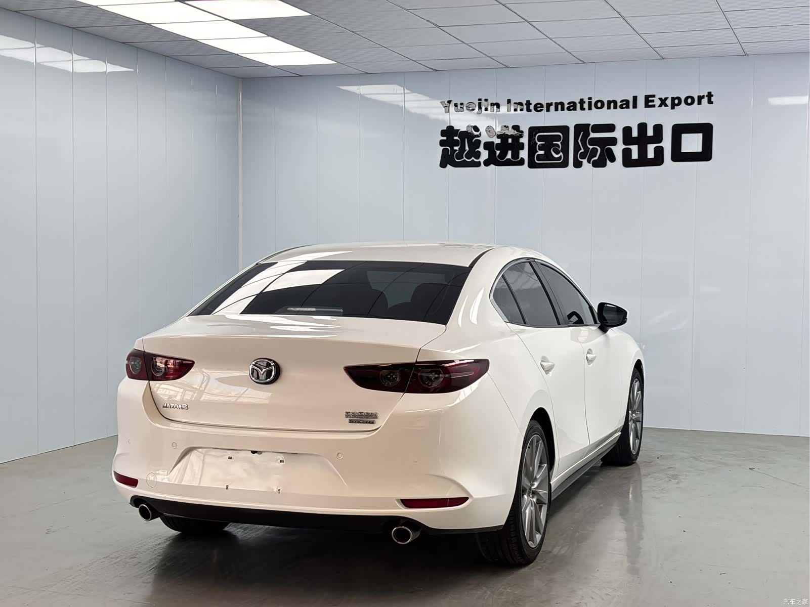 Mazda Mazda3, 2023 10