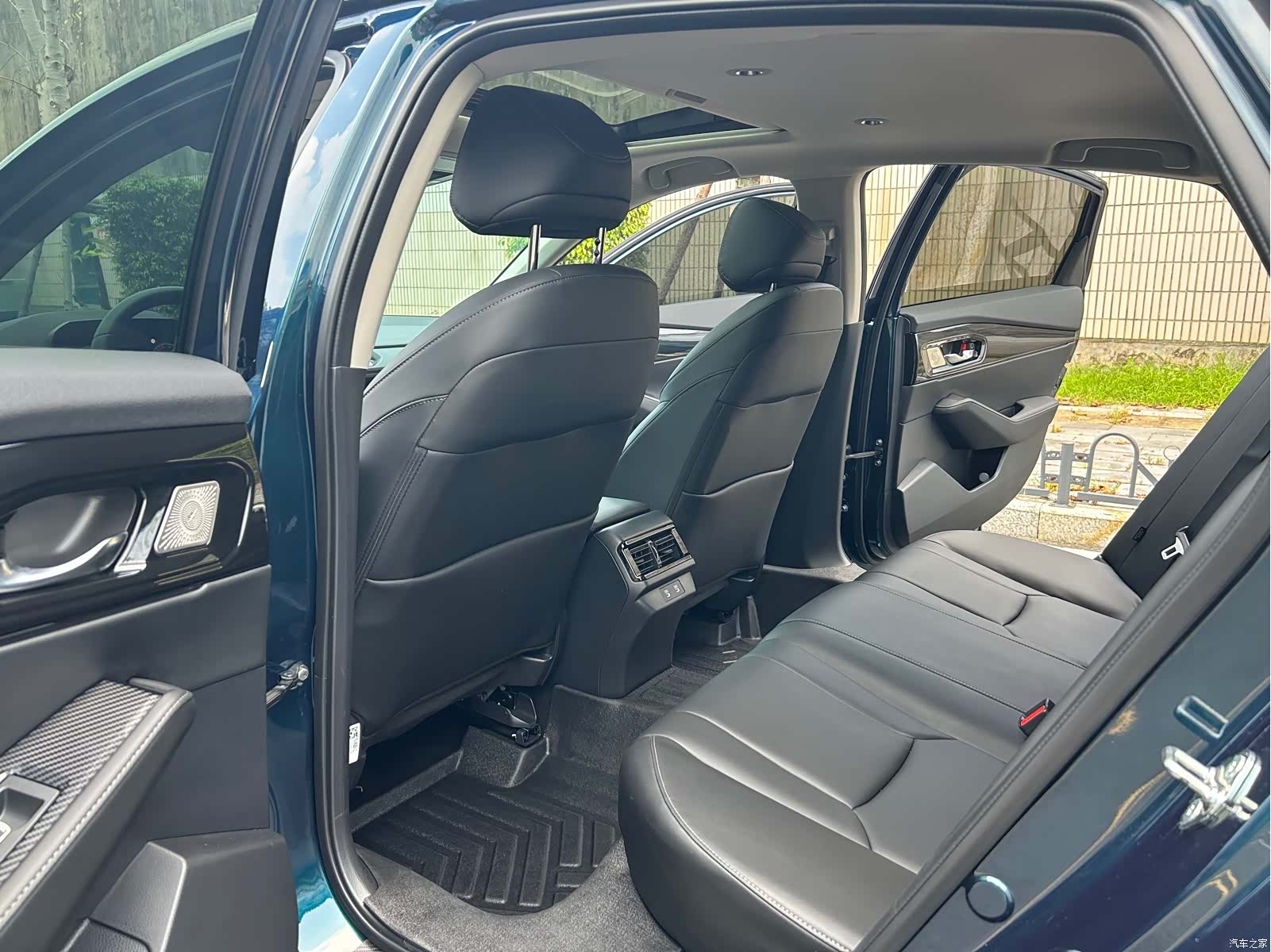 Honda Inspire, 2023 6