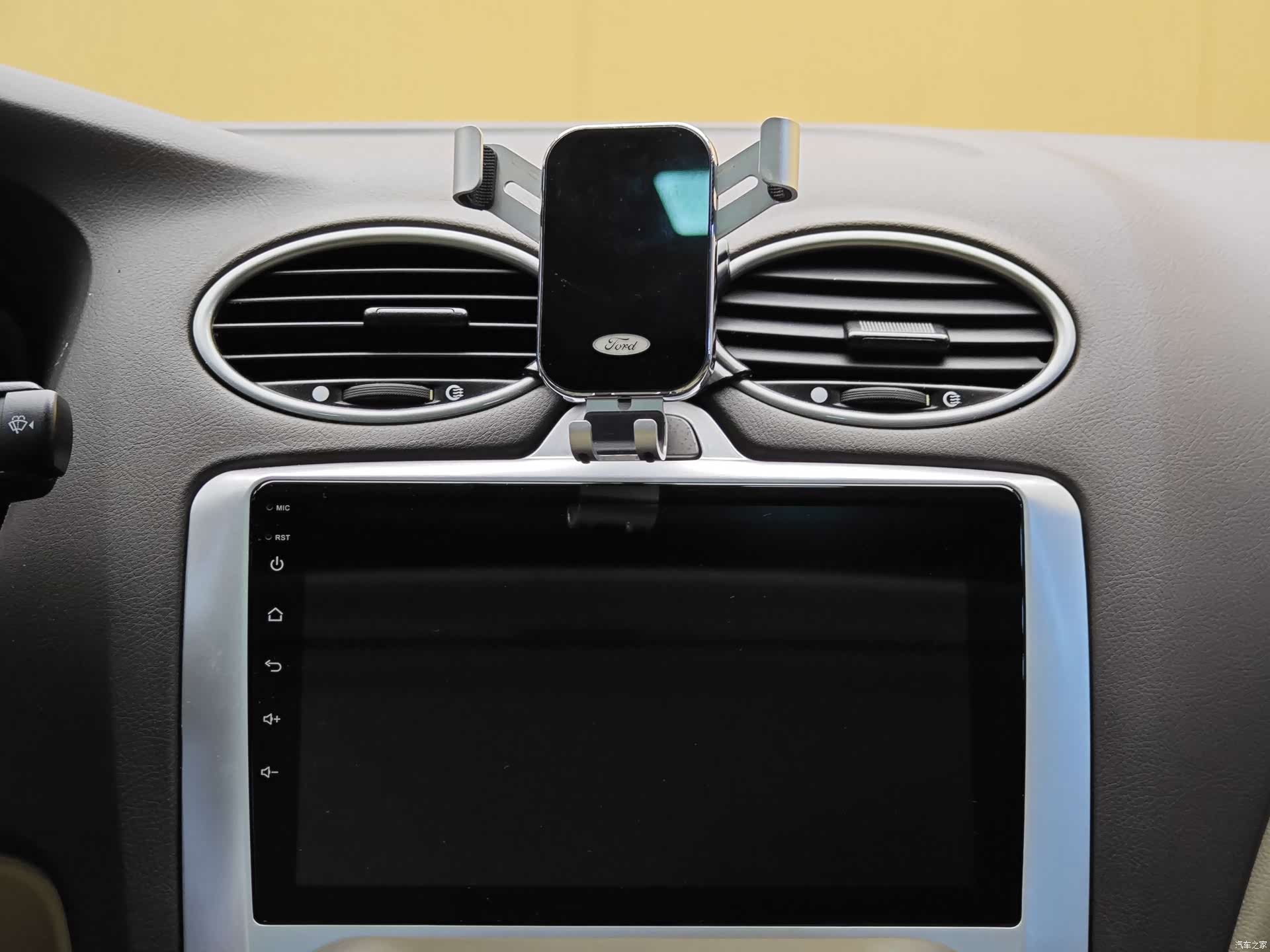 Ford Focus, 2014 15