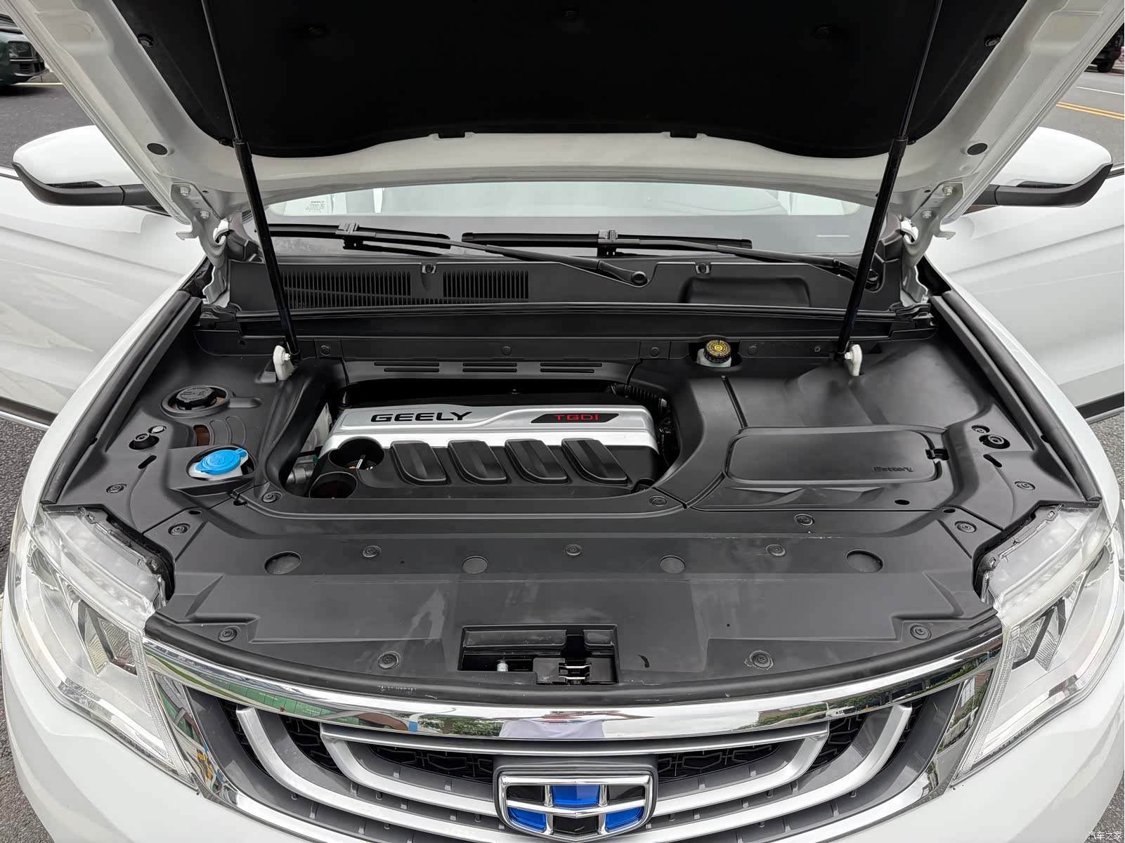 Geely Boyue, 2017 16
