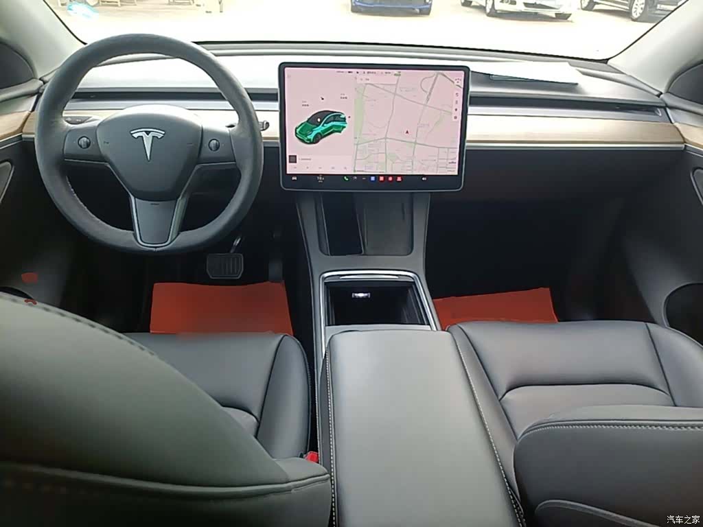 Tesla Model Y, 2021 10