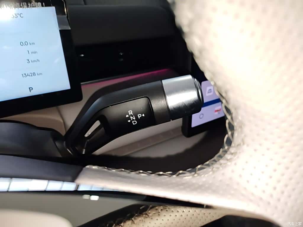 Geely 8, 2025 14