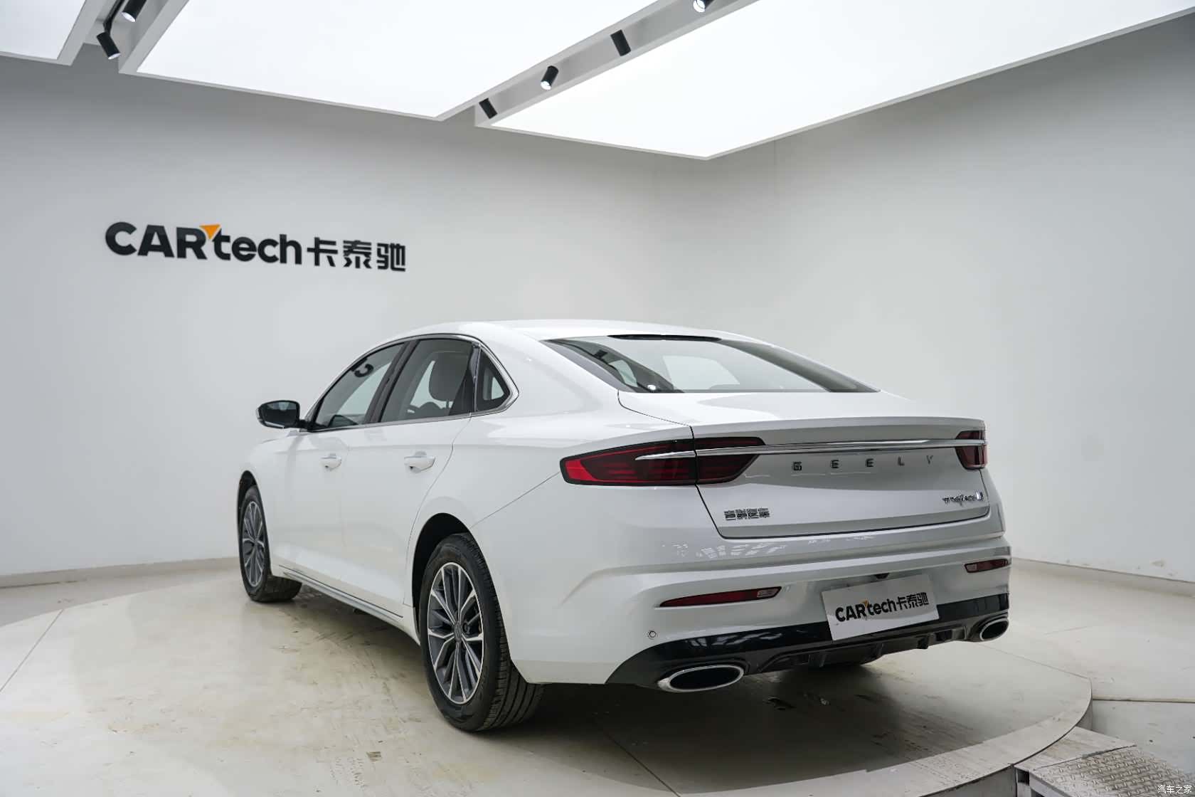 Geely Preface, 2023 18