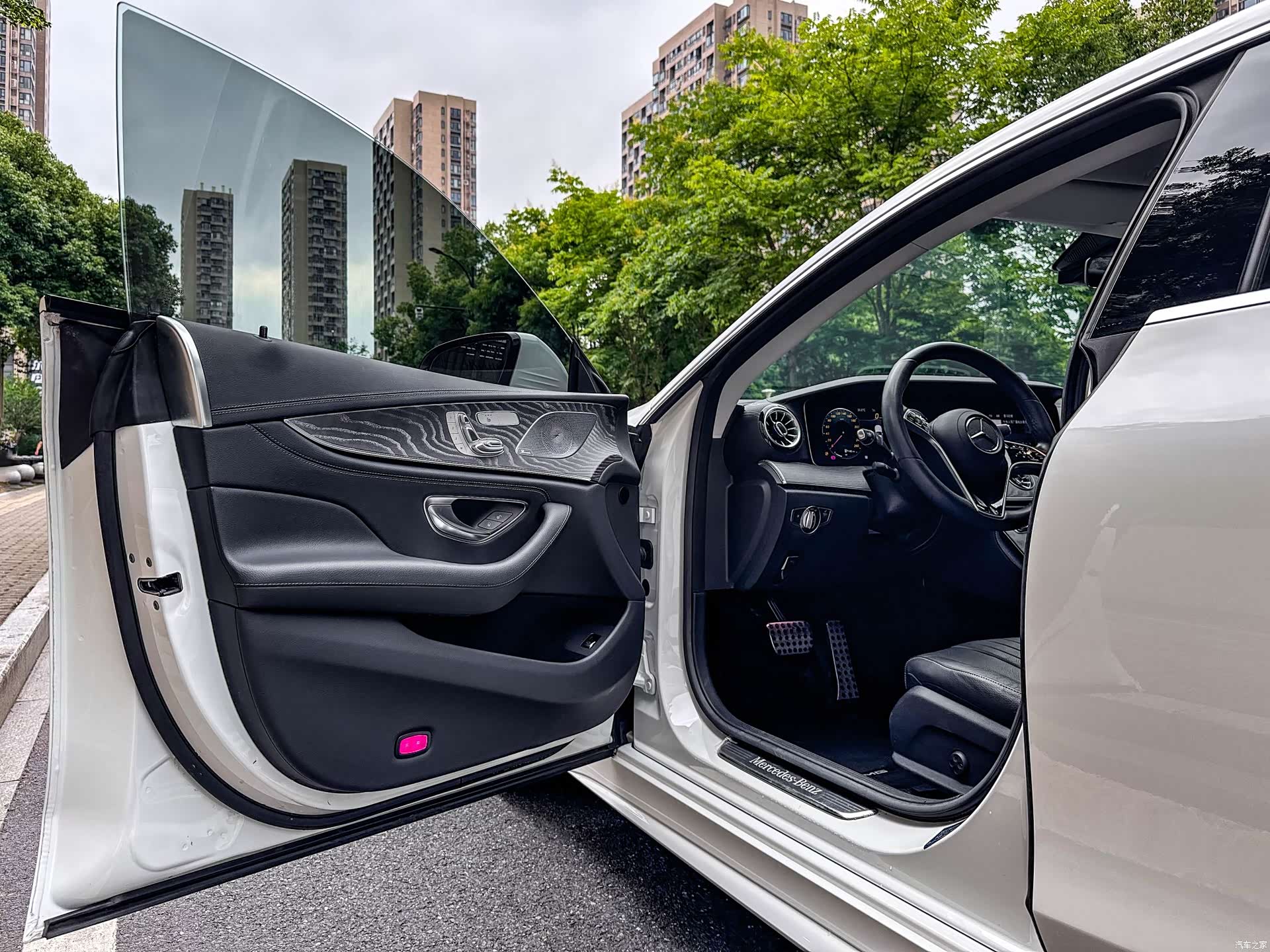 Mercedes-Benz CLS, 2023 12