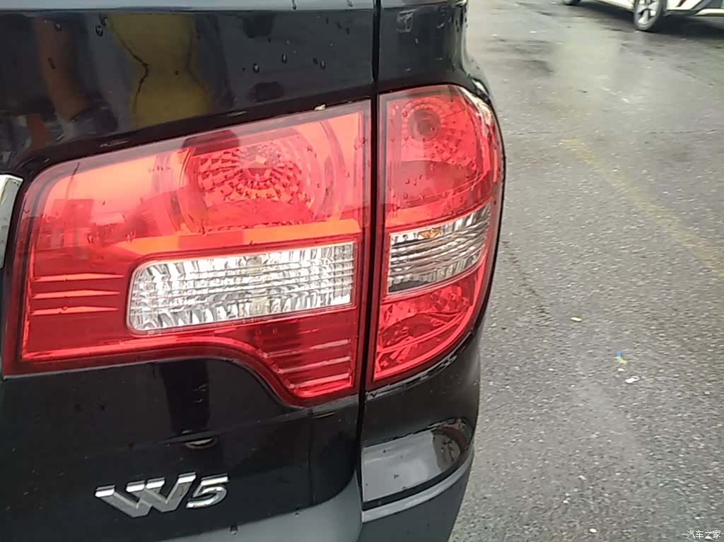 Roewe W5, 2016 8