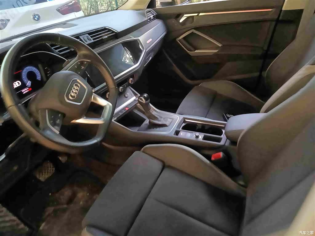 Audi Q3, 2019 все фото