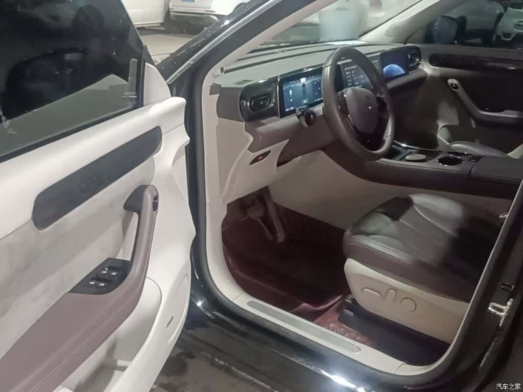 Leapmotor C11, 2022 16
